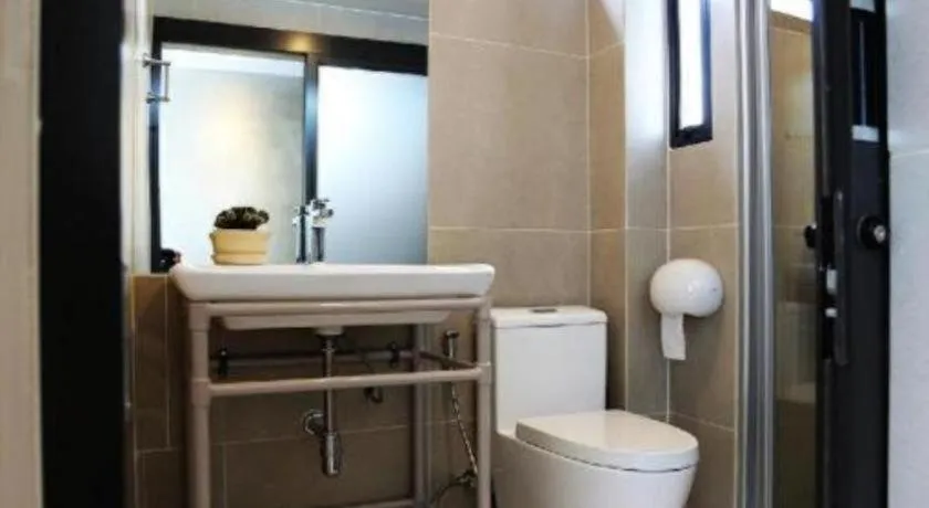 The River House Chiangkhan Hotel