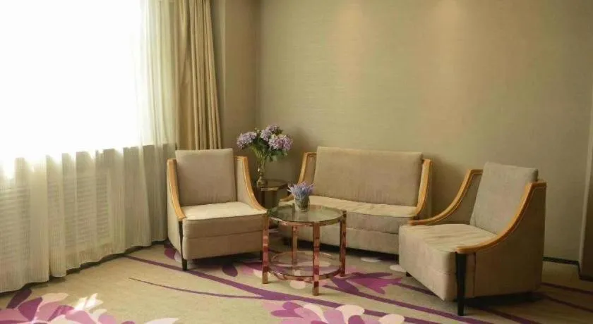 Lavande Hotels Changzhi City God Temple