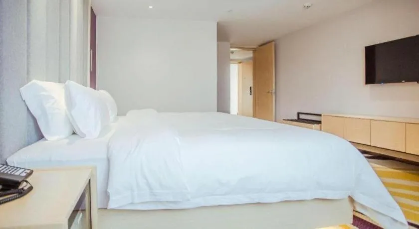 Bed in Lavande Hotels Jingshan Bus Station