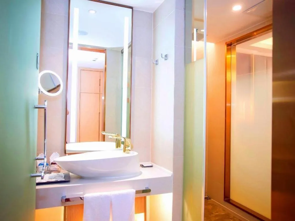 Lavande Hotels Jingshan Bus Station