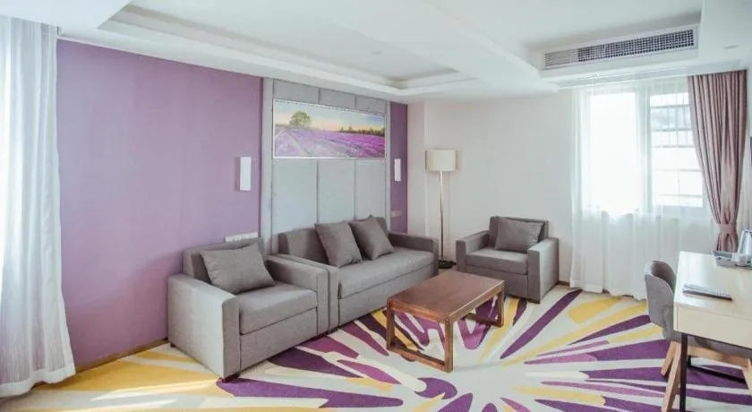 Lavande Hotels Jingshan Bus Station