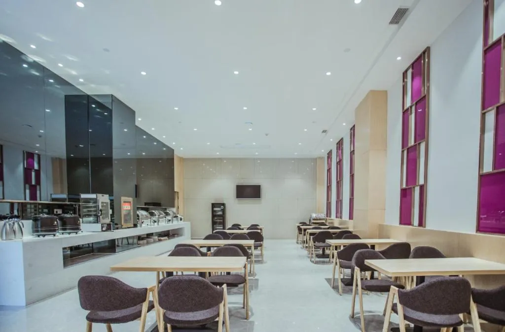 Lavande Hotels Jingshan Bus Station