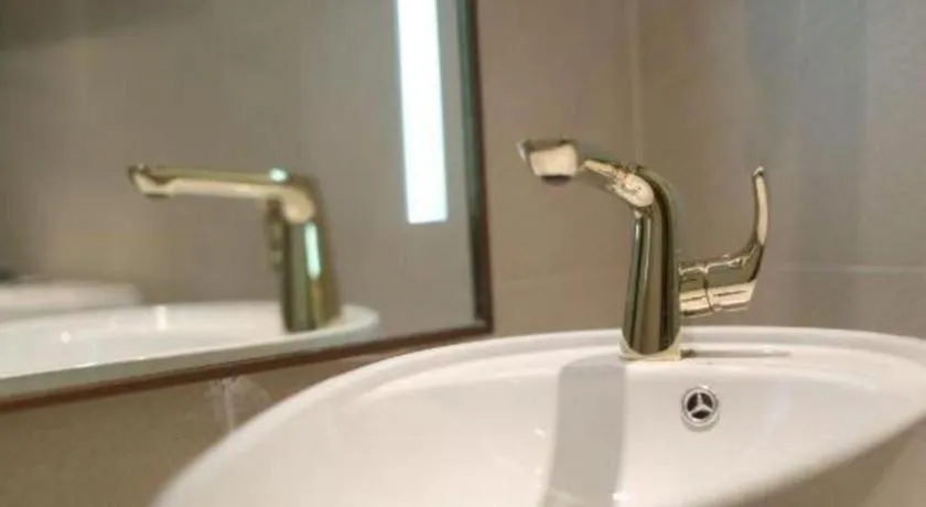 Lavande Hotels Jingshan Bus Station