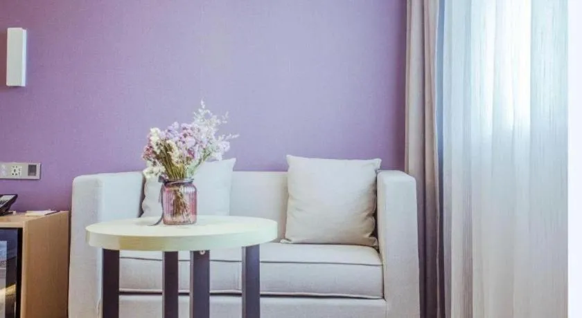 Lavande Hotels Jingshan Bus Station