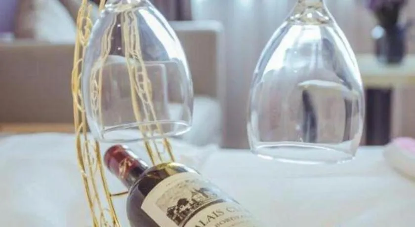 Lavande Hotels Jingshan Bus Station