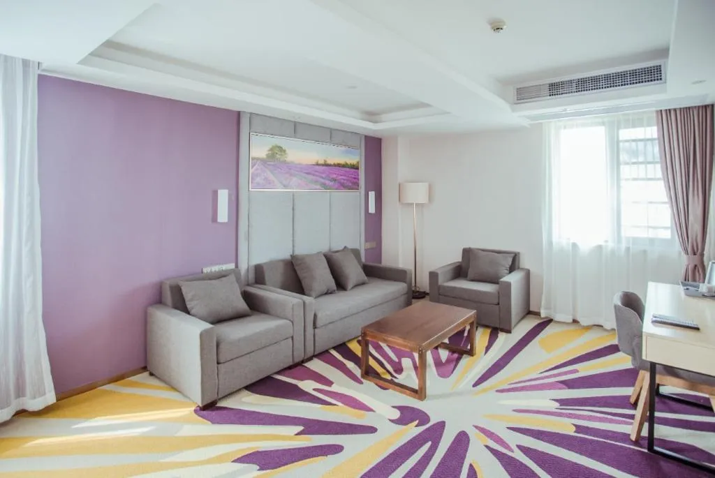 Lavande Hotels Jingshan Bus Station