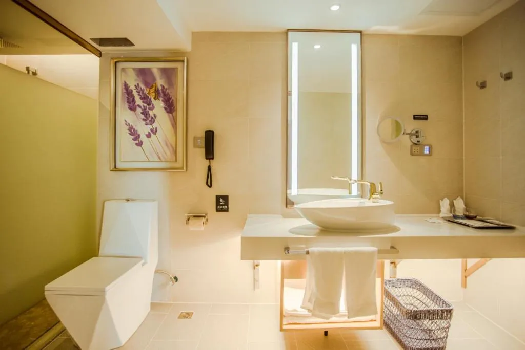 Lavande Hotels Jingshan Bus Station