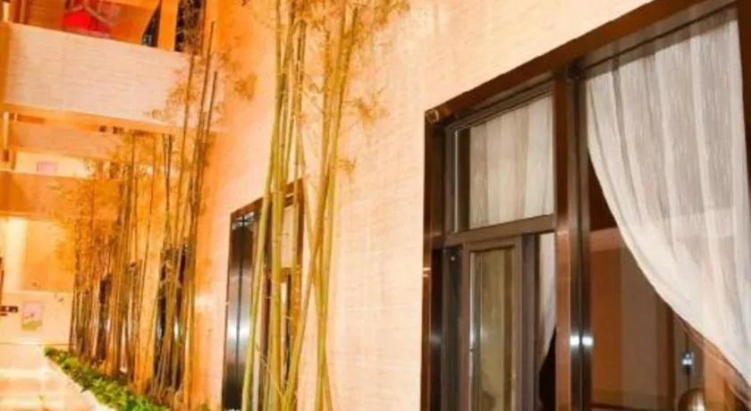 Lavande Hotel Xi'an 1st Fengcheng Road Municipal Library Metro Station