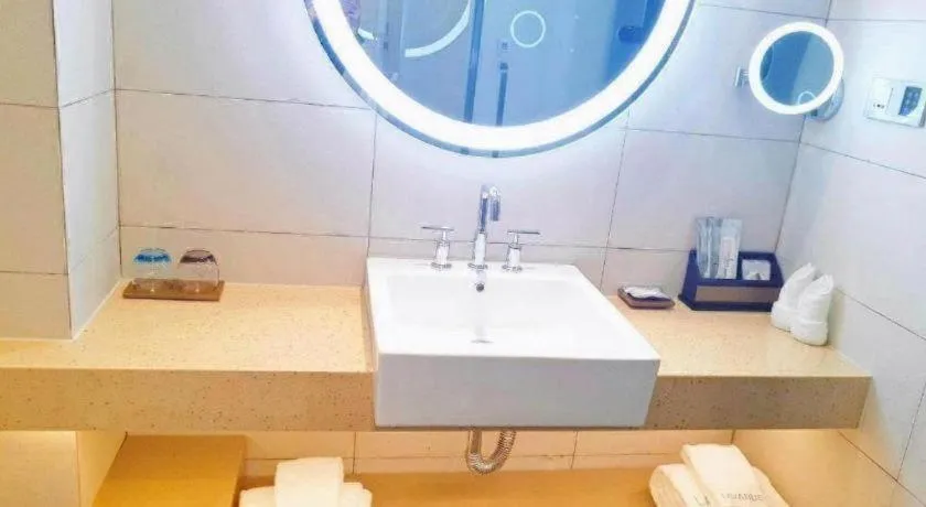 Lavande Hotel Xi'an 1st Fengcheng Road Municipal Library Metro Station