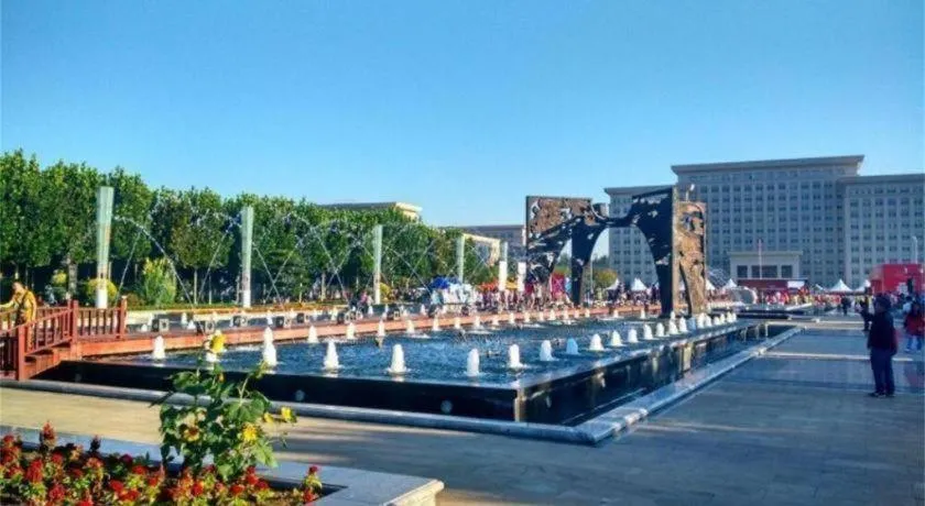 Lavande Hotels Tianjin Wuqing Highspeed ​​Railway Station Daguangming Center