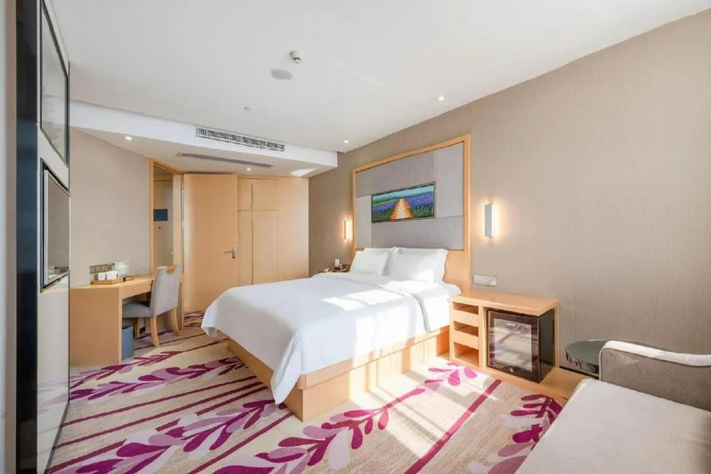 Bed in Lavande Hotels Guangzhou Jiahe Wanggang Metro Station Junhe Avenue