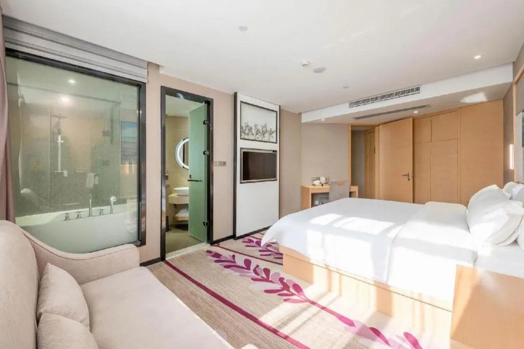 Bed in Lavande Hotels Guangzhou Jiahe Wanggang Metro Station Junhe Avenue