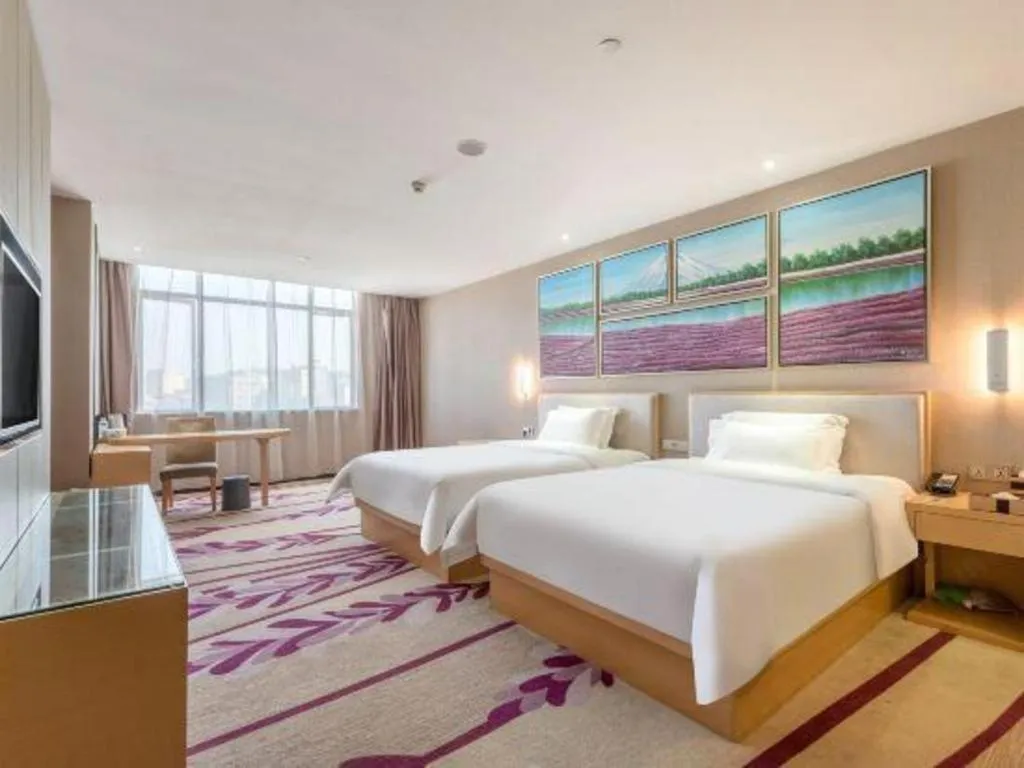 Bed in Lavande Hotels Guangzhou Jiahe Wanggang Metro Station Junhe Avenue