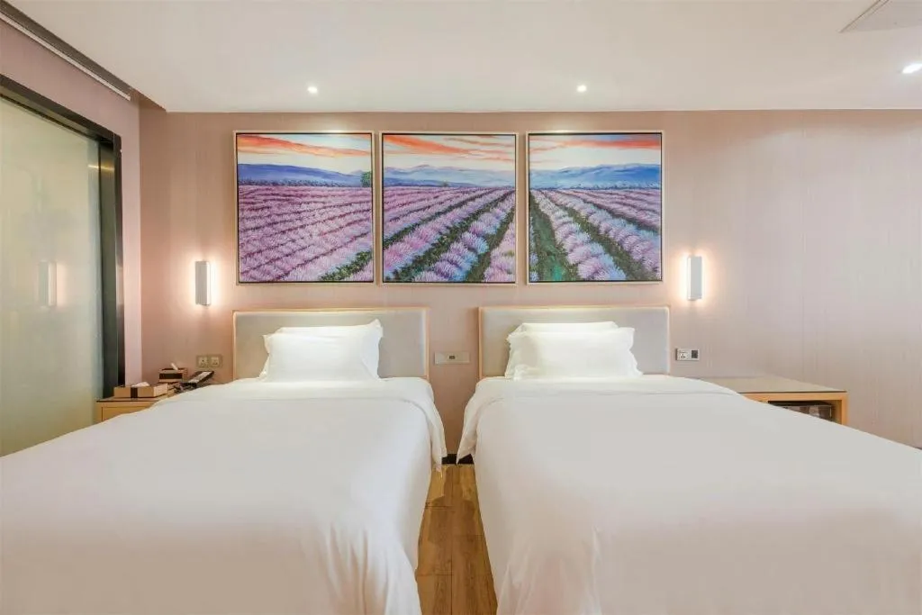 Bed in Lavande Hotels Guangzhou Jiahe Wanggang Metro Station Junhe Avenue