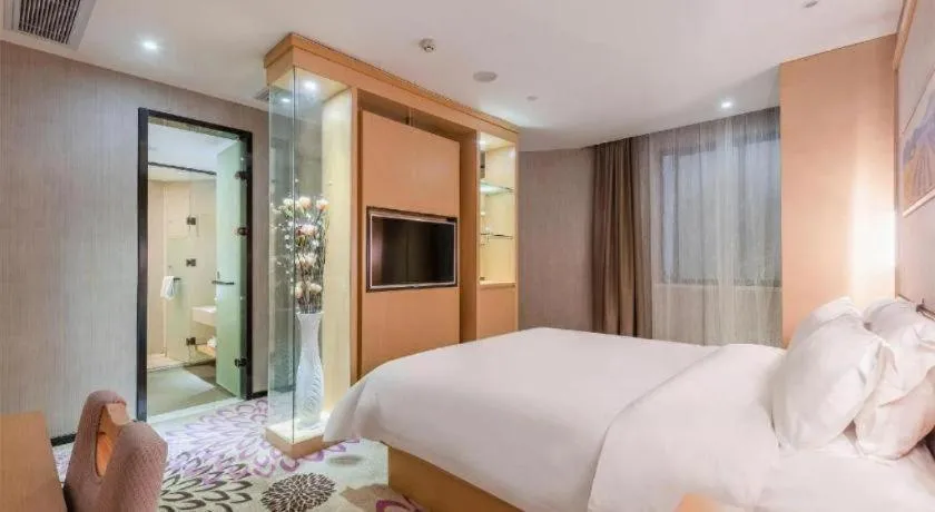 Bed in Lavande Hotels Guangzhou Jiahe Wanggang Metro Station Junhe Avenue