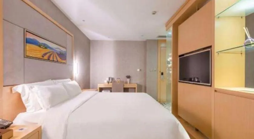 Bed in Lavande Hotels Guangzhou Jiahe Wanggang Metro Station Junhe Avenue