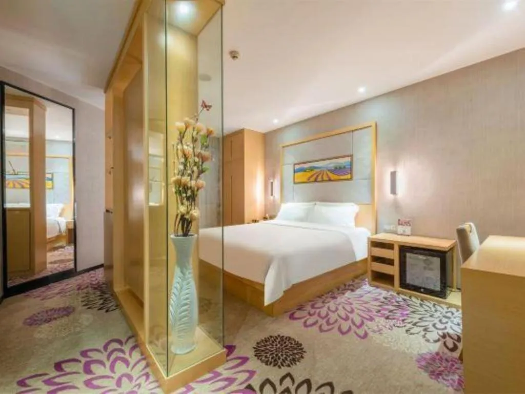 Bed in Lavande Hotels Guangzhou Jiahe Wanggang Metro Station Junhe Avenue