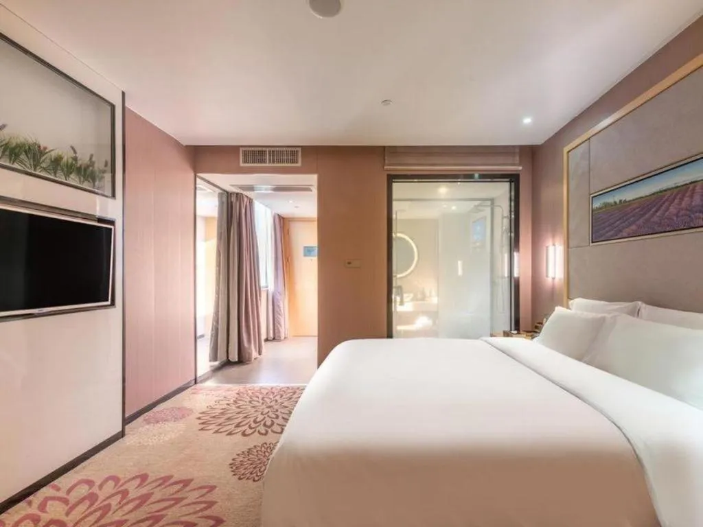 Bed in Lavande Hotels Guangzhou Jiahe Wanggang Metro Station Junhe Avenue