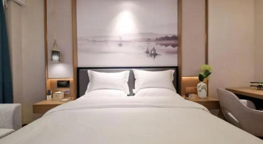 Bed in East Queen Hotel (Xi'an Beimen Metro Station)