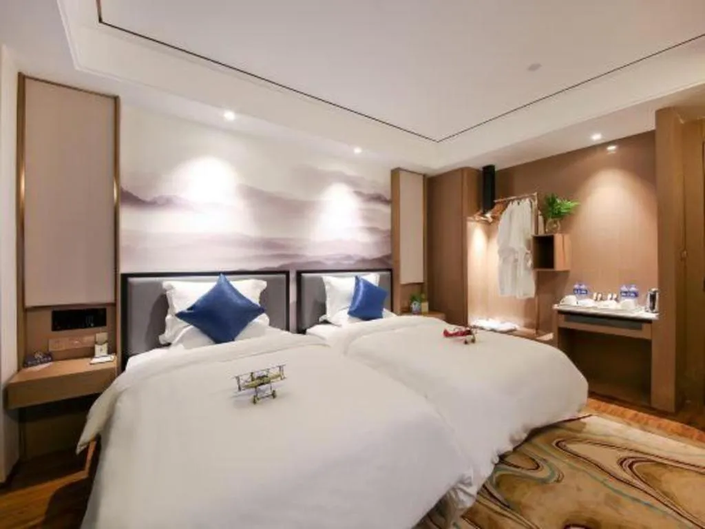 Bed in East Queen Hotel (Xi'an Beimen Metro Station)