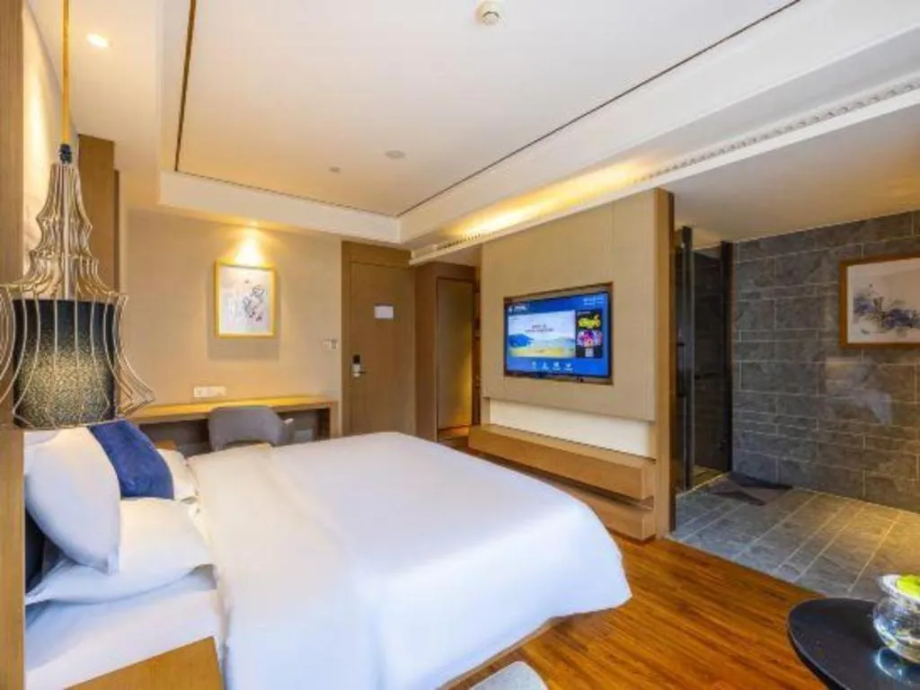 Bed in East Queen Hotel (Xi'an Beimen Metro Station)