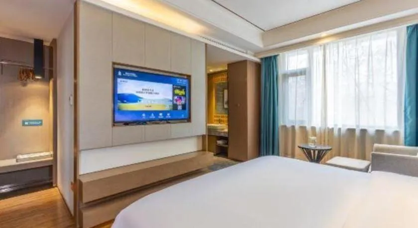 Bed in East Queen Hotel (Xi'an Beimen Metro Station)