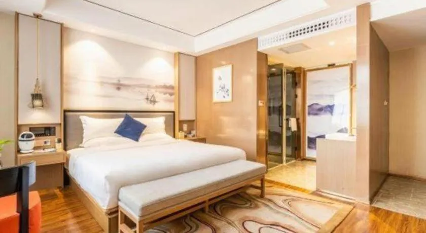 Bed in East Queen Hotel (Xi'an Beimen Metro Station)