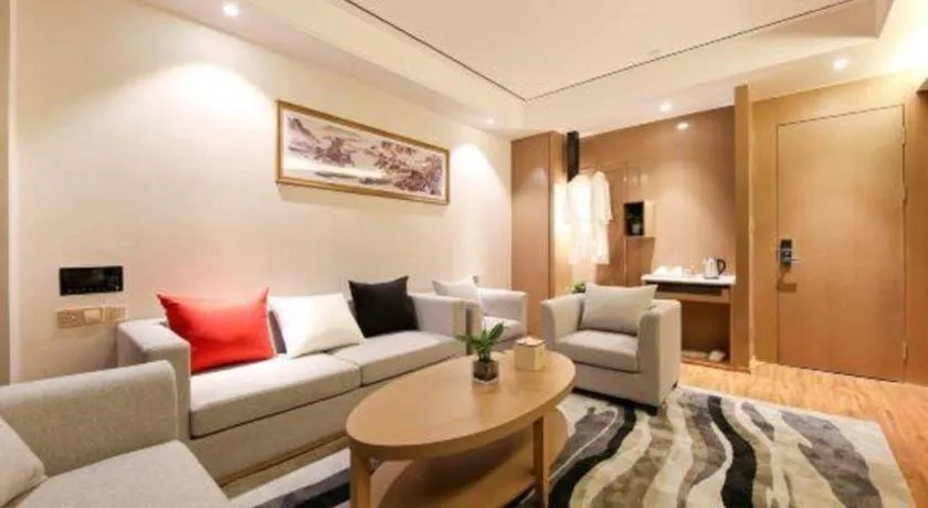 East Queen Hotel (Xi'an Beimen Metro Station)