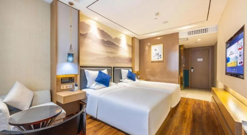 Bed in East Queen Hotel (Xi'an Beimen Metro Station)