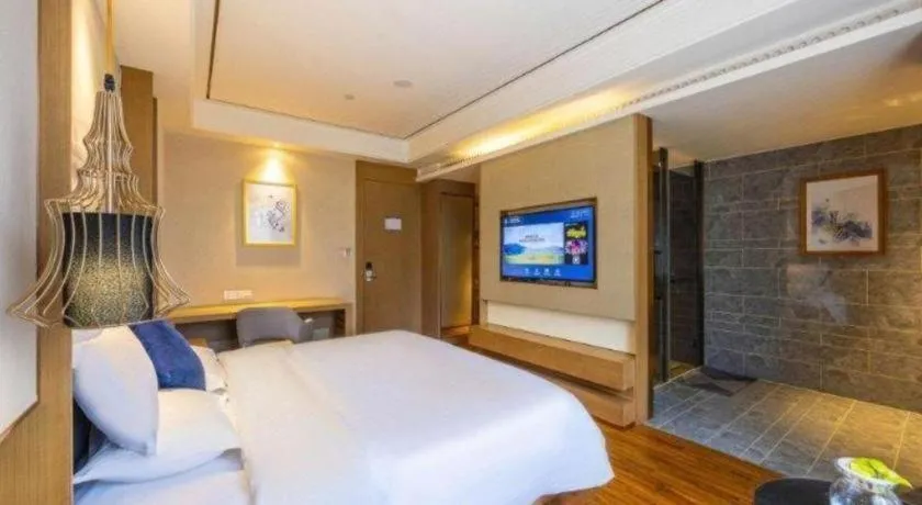 Bed in East Queen Hotel (Xi'an Beimen Metro Station)