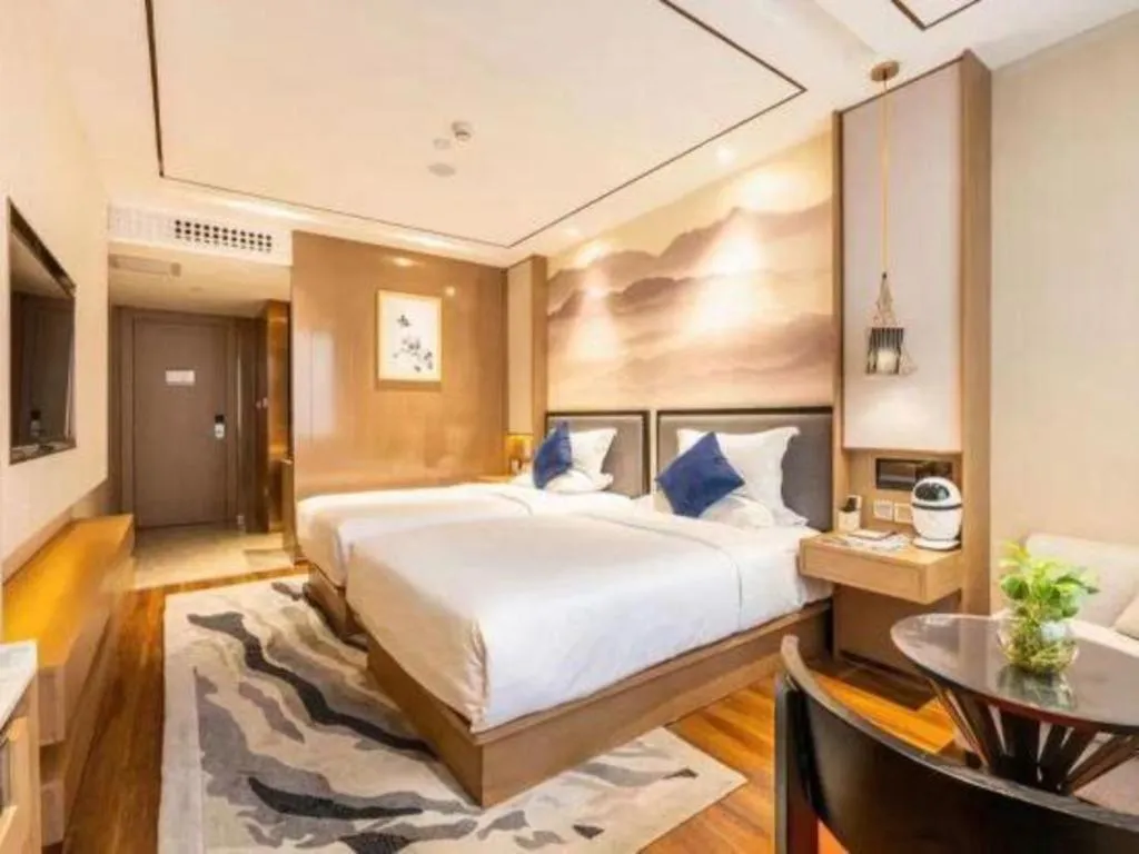 Bed in East Queen Hotel (Xi'an Beimen Metro Station)