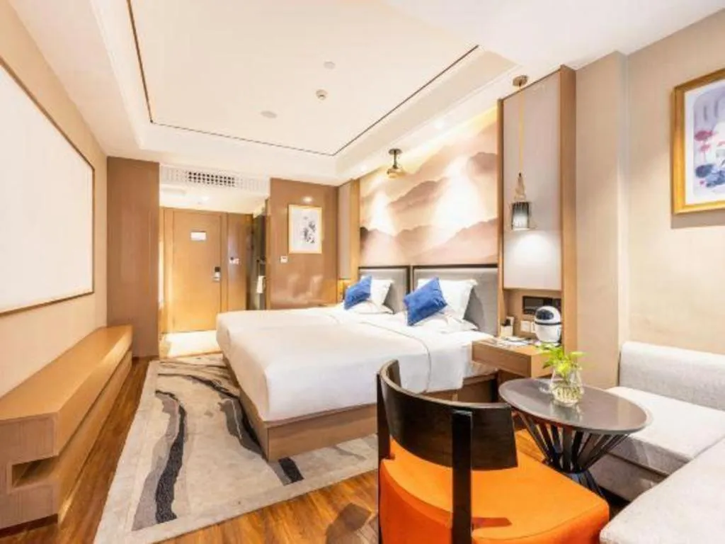 Bed in East Queen Hotel (Xi'an Beimen Metro Station)