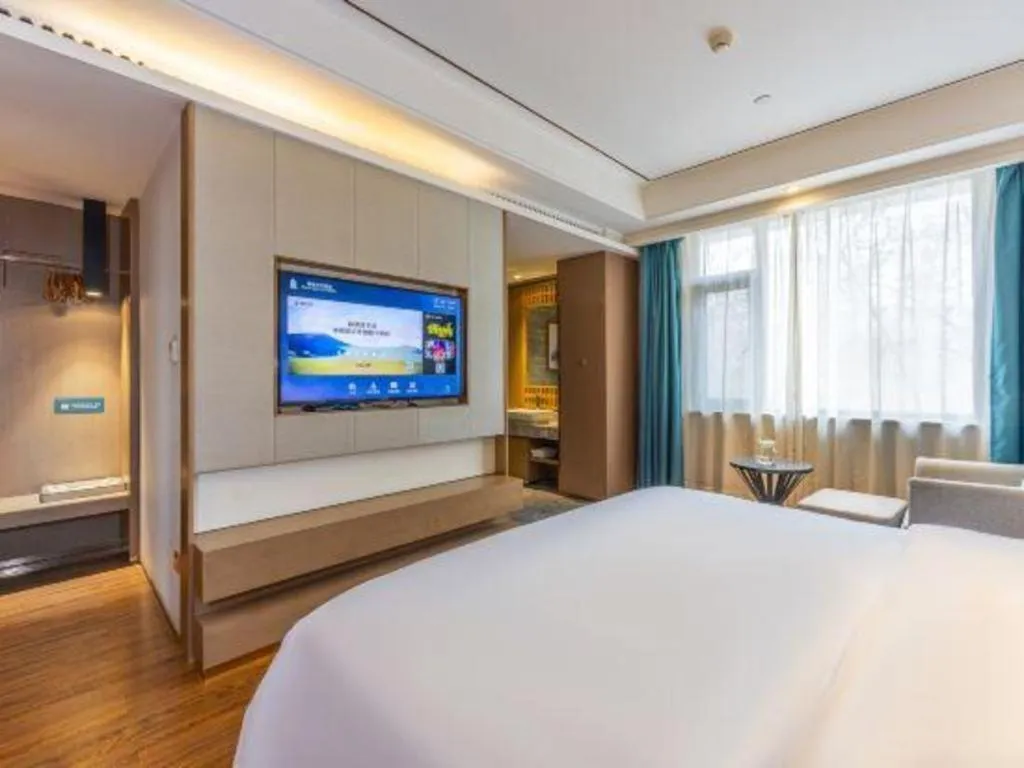 Bed in East Queen Hotel (Xi'an Beimen Metro Station)