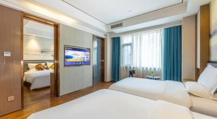 Bed in East Queen Hotel (Xi'an Beimen Metro Station)