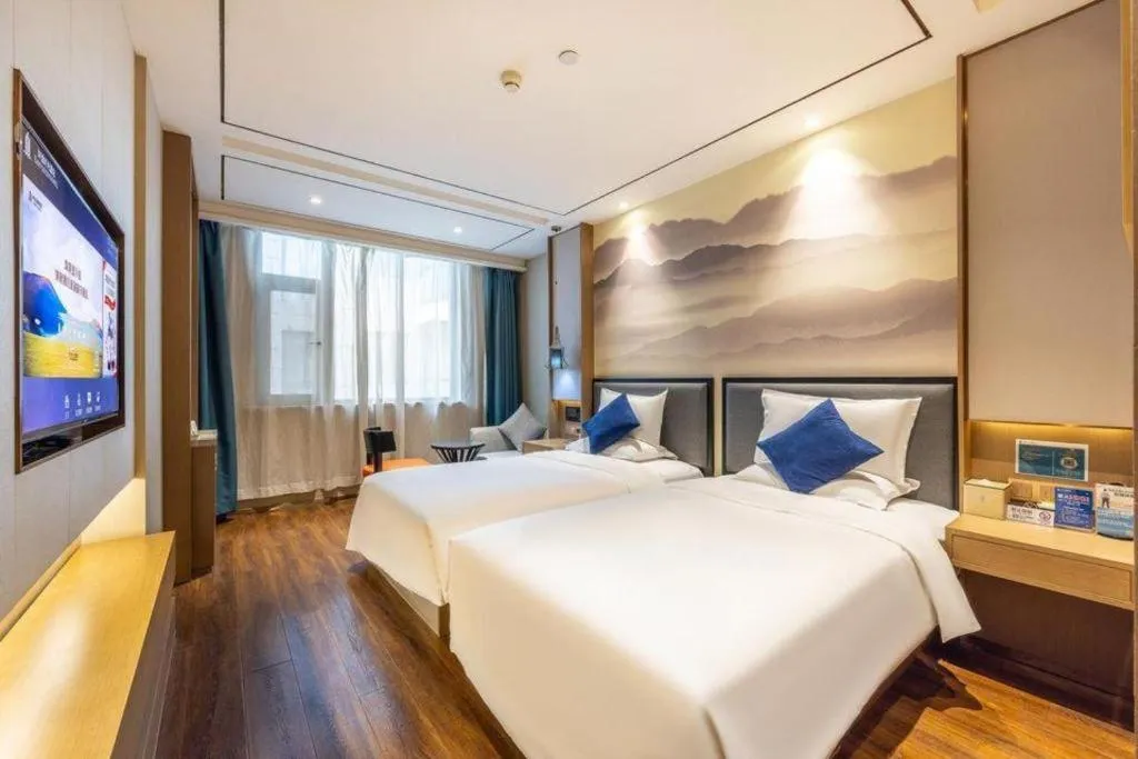 Bed in East Queen Hotel (Xi'an Beimen Metro Station)