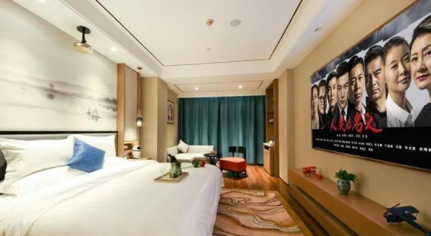 Bed in East Queen Hotel (Xi'an Beimen Metro Station)