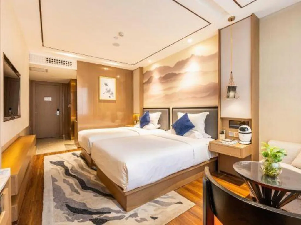 Bed in East Queen Hotel (Xi'an Beimen Metro Station)