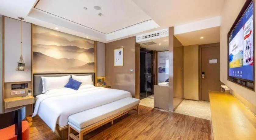 Bed in East Queen Hotel (Xi'an Beimen Metro Station)