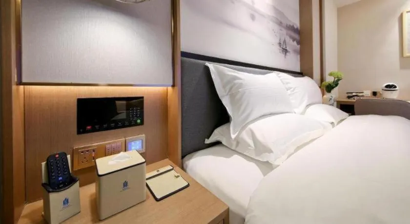Bed in East Queen Hotel (Xi'an Beimen Metro Station)
