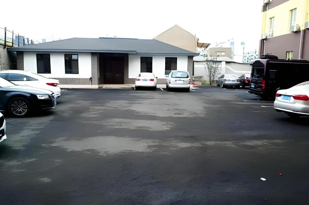 Home Inn-Qingdao Chongqing Zhong Road Licang Walking Street