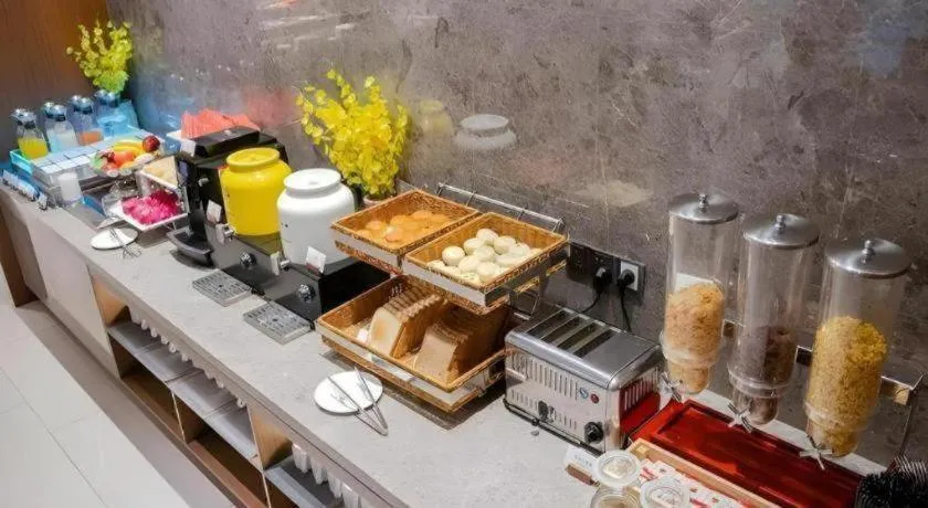 Home Inn Plus Shanghai Pudong Xinjinqiao Road