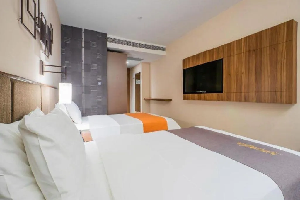 Bed in Home Inn Plus Shanghai Pudong Xinjinqiao Road