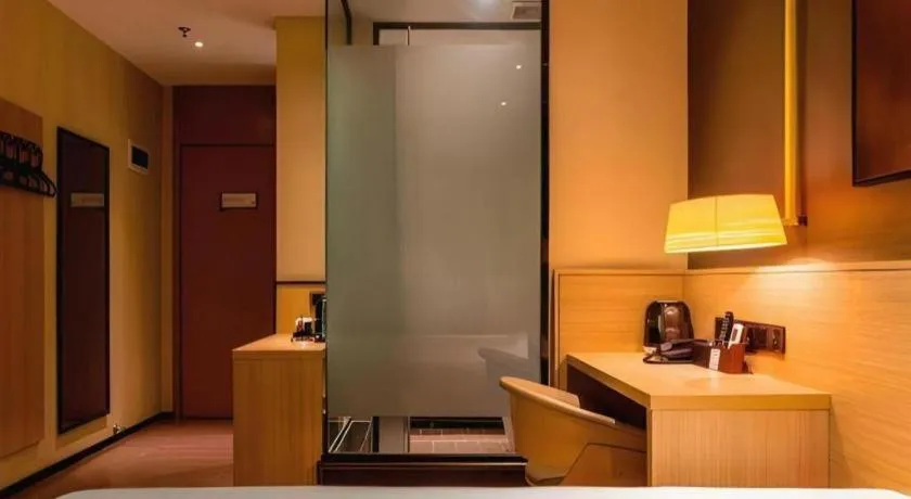 IU Hotel Kunming Jinma Bijifang Joy City