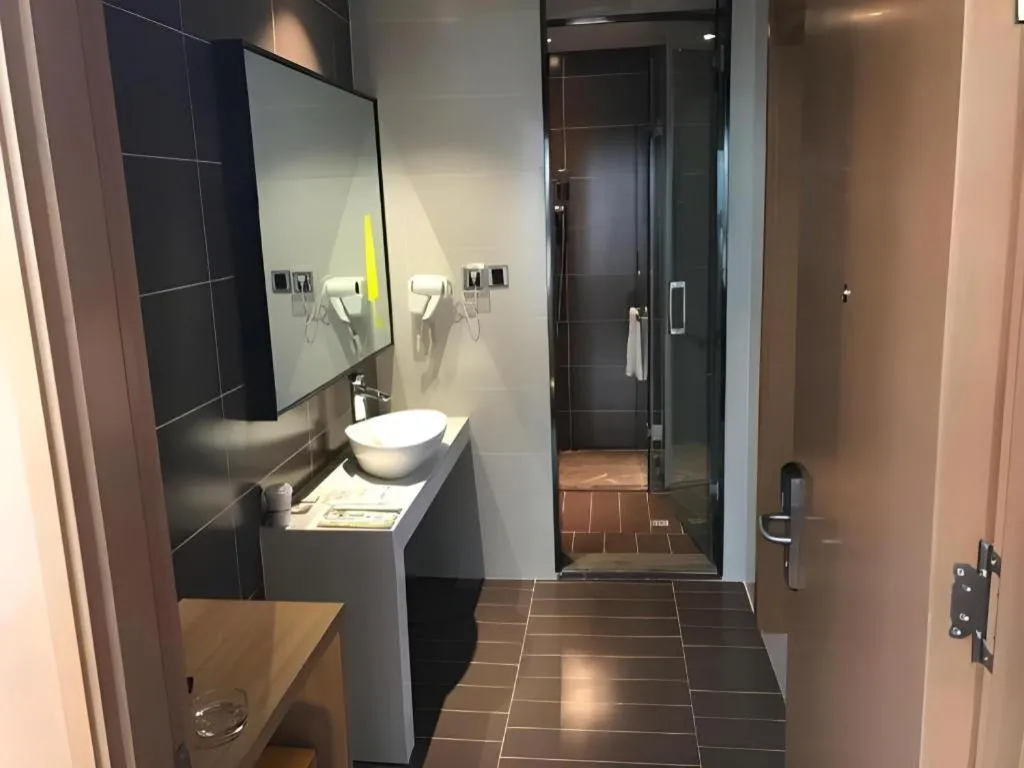 IU Hotel Kunming Jinma Bijifang Joy City