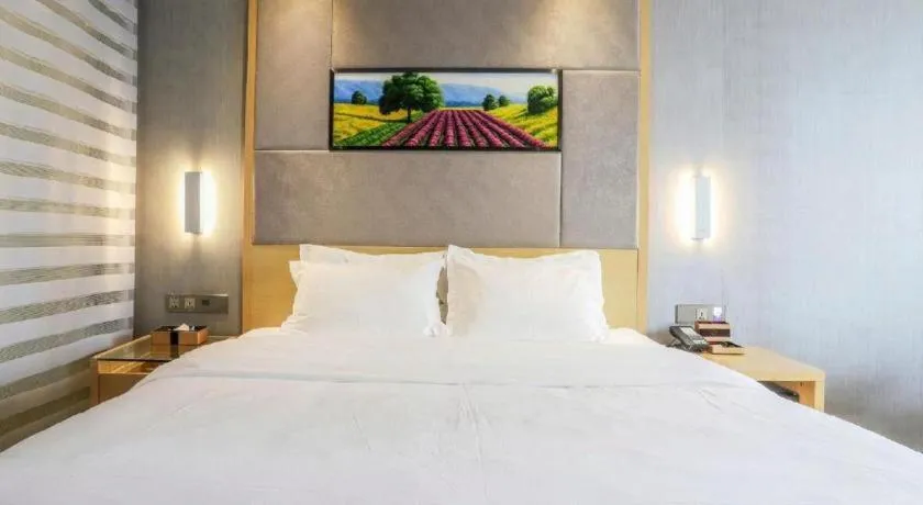 Bed in Lavande Hotels·Wuhan Fanhai CBD