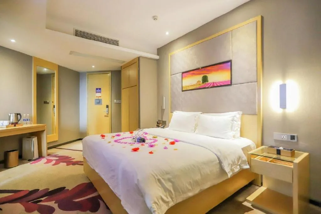 Bed in Lavande Hotels·Wuhan Fanhai CBD