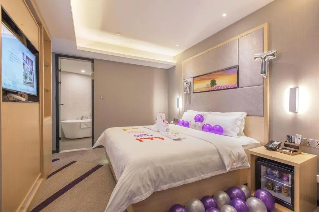 Bed in Lavande Hotels·Wuhan Fanhai CBD