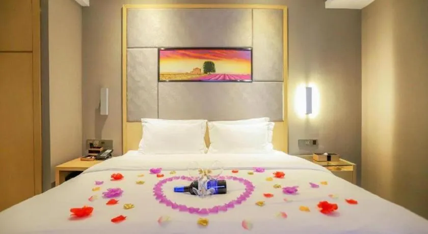 Bed in Lavande Hotels·Wuhan Fanhai CBD