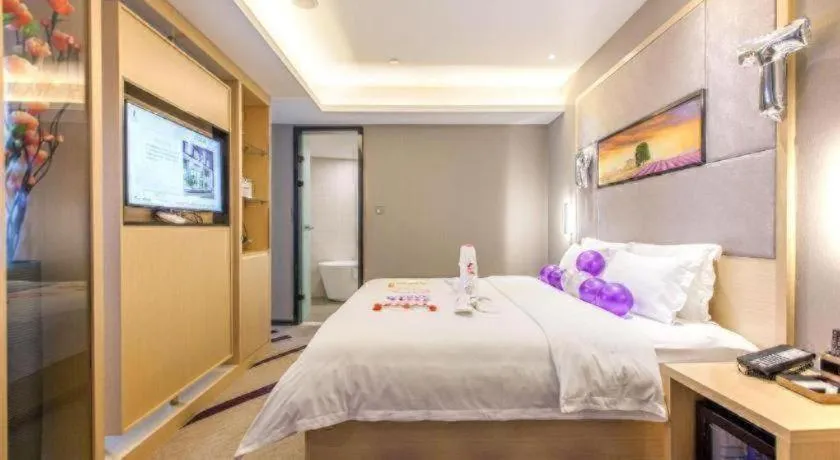 Bed in Lavande Hotels·Wuhan Fanhai CBD