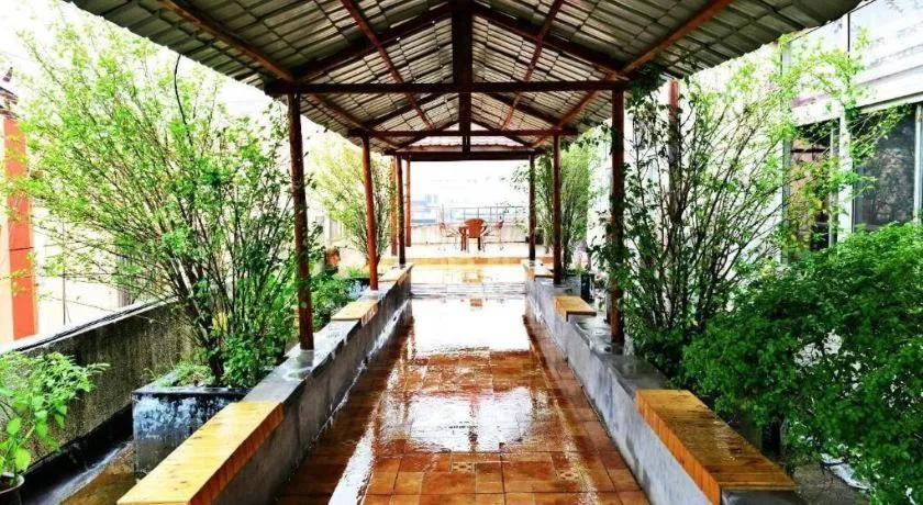 Pai Hotel Zaozhuang Central Plaza